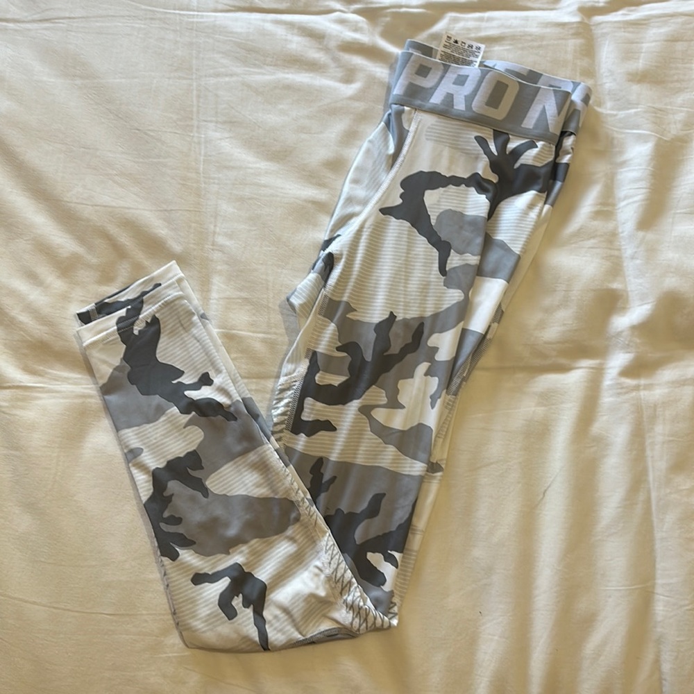 Nike pro compression pants. White camouflage. Size medium.